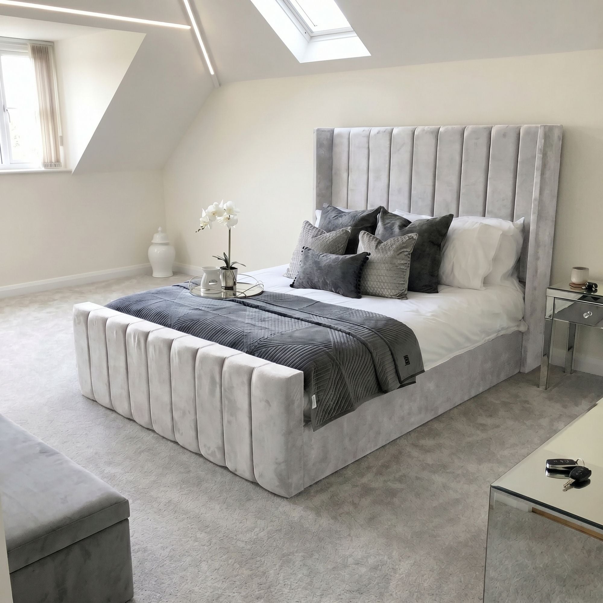 Harlington Wingback Vertical Panel Bed Frame - Image 5