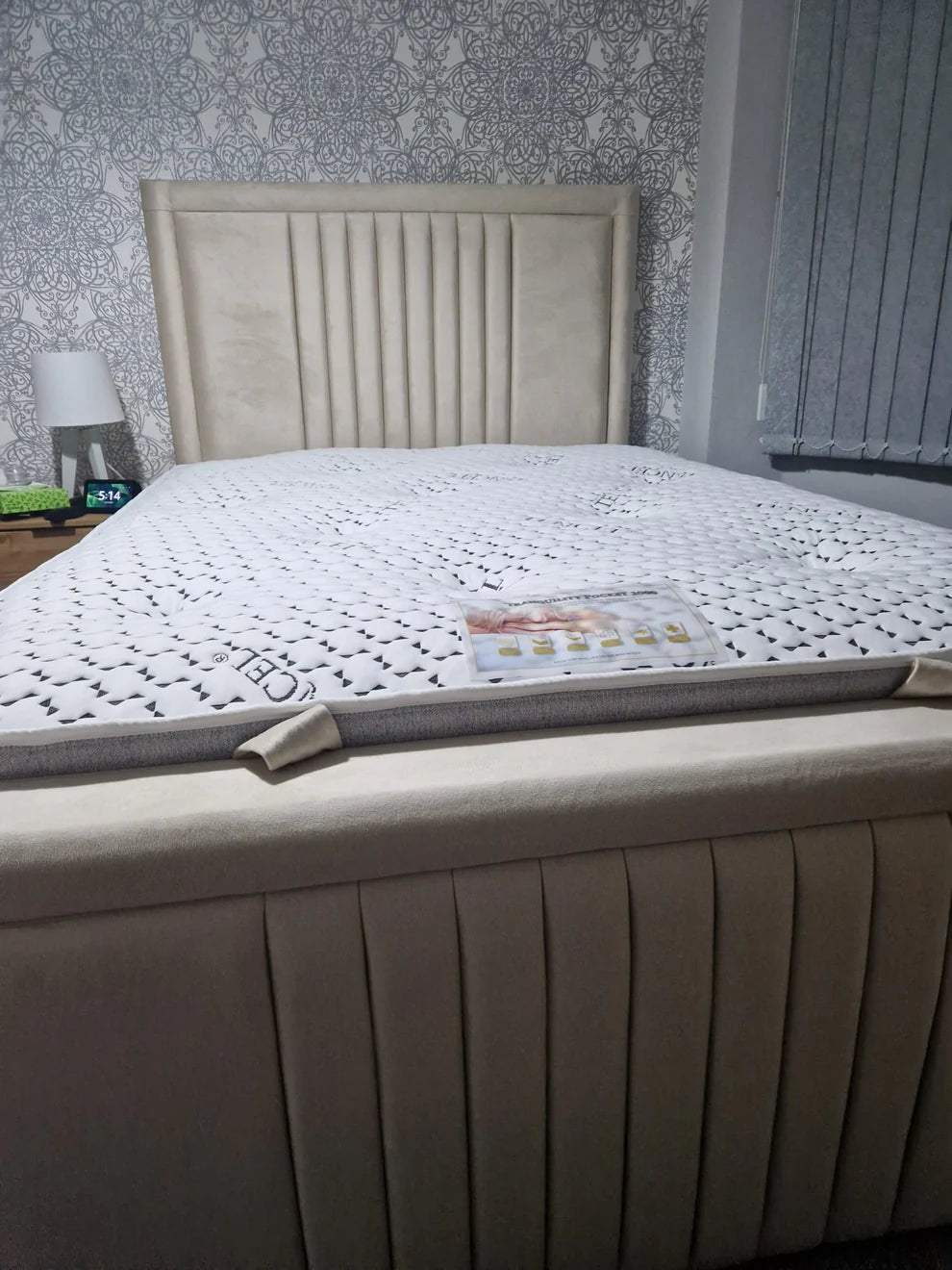 Mayfair Line Divan bed - Image 2