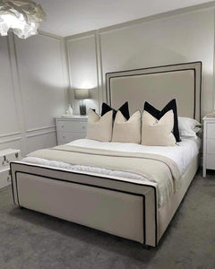 Black piping  Bed