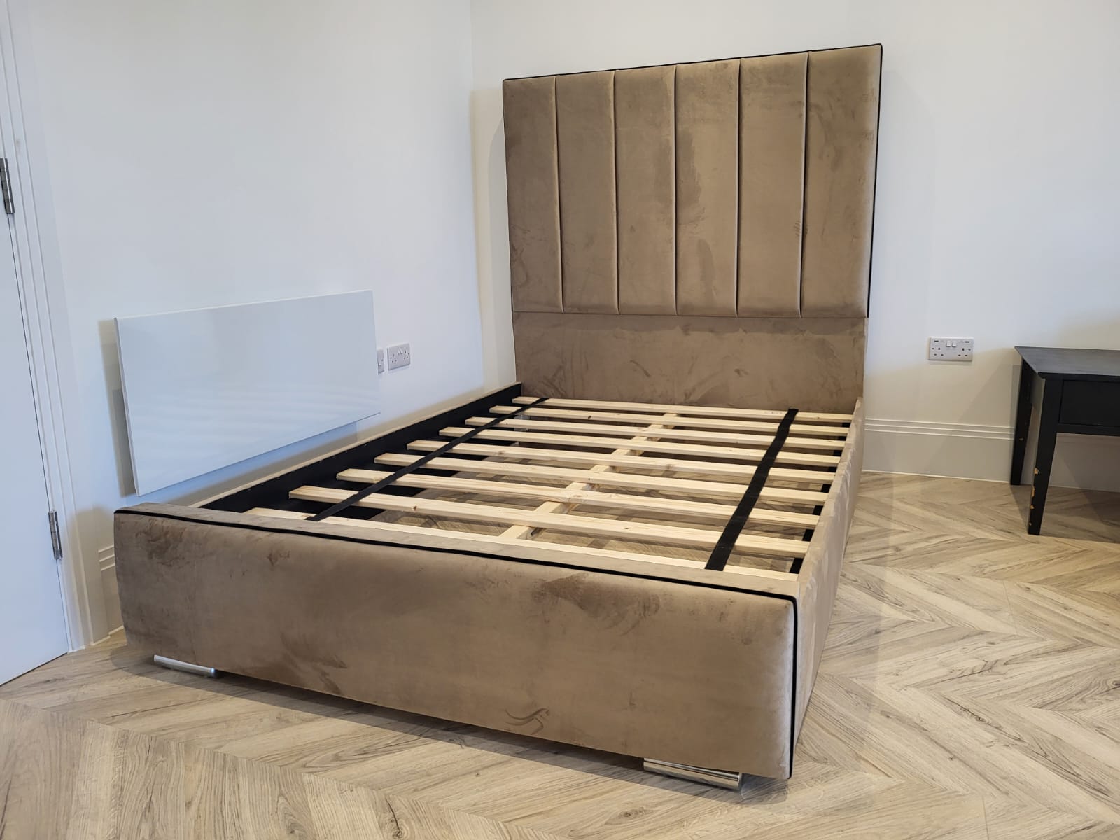 Luxury Black piping Bed